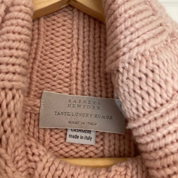 Barney's New York - 100% Cashmere Sweater (Woman's) - M - Picture 2 of 5